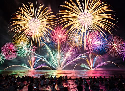 花火や野外イベントでの観覧に