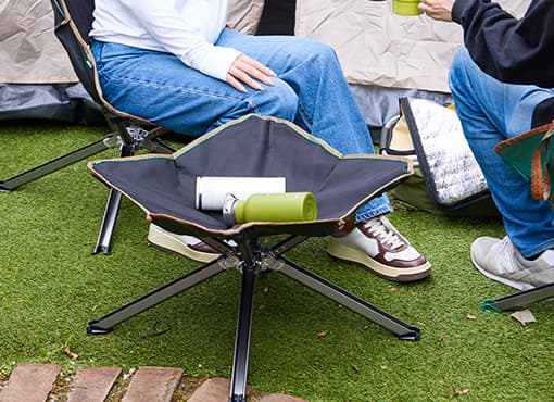 荷物置きもスマートに